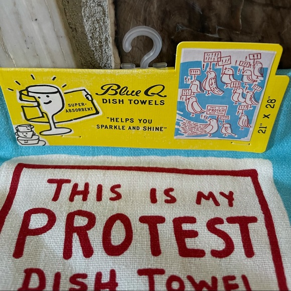 🔥1 day sale🔥 3/$25 on all BLUE Q dish towels - Picture 2 of 3